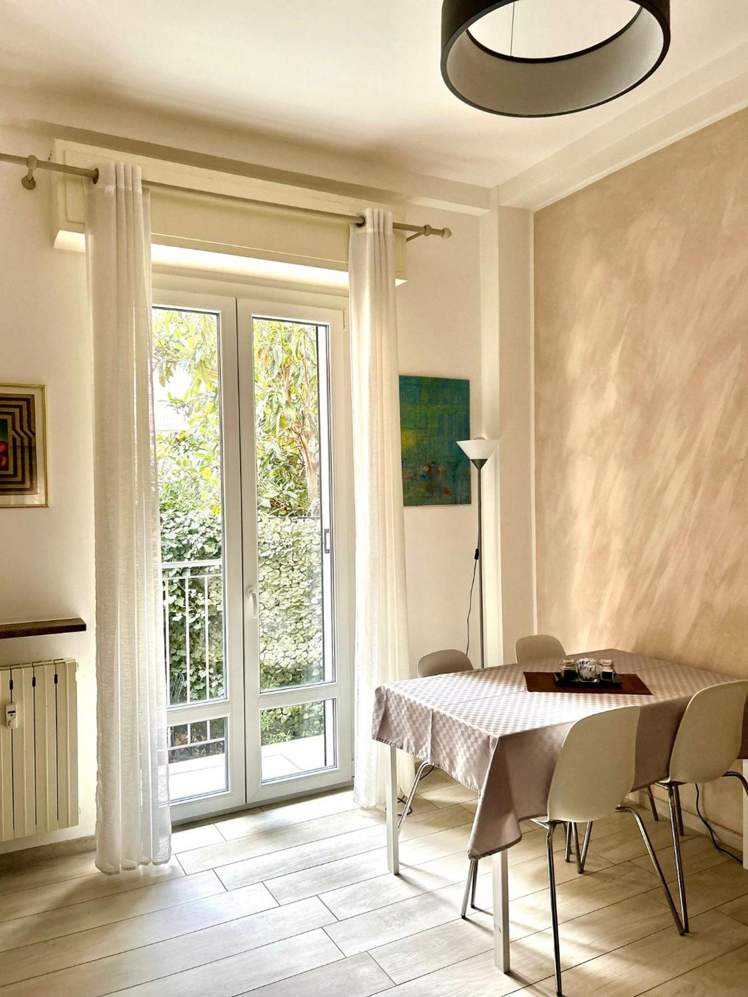 Lovely 2 Room Apartment With Small Garden มิลาน ภายนอก รูปภาพ