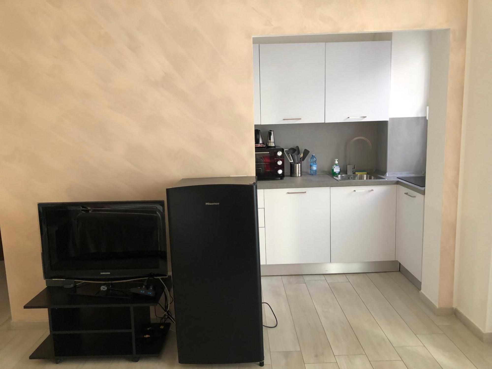 Lovely 2 Room Apartment With Small Garden มิลาน ภายนอก รูปภาพ